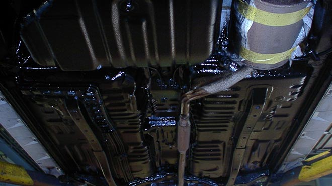 Черная нижняя часть авто