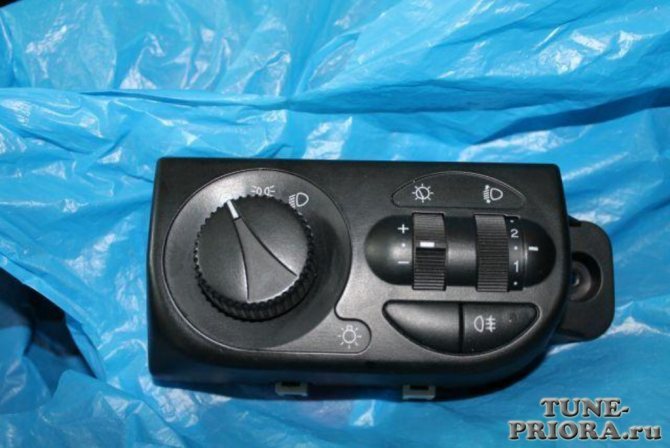 Лайфхак: лампа ближнего (дальнего) света автомобиля Лада Приора