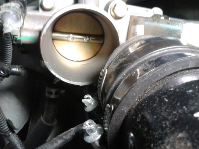 Нива Клуб - Плавают холостые обороты - инжектор.