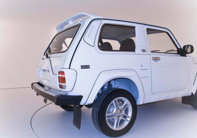 Нива с увеличенными колесными арками