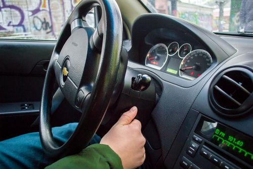 Свистит двигатель при запуске на холодную