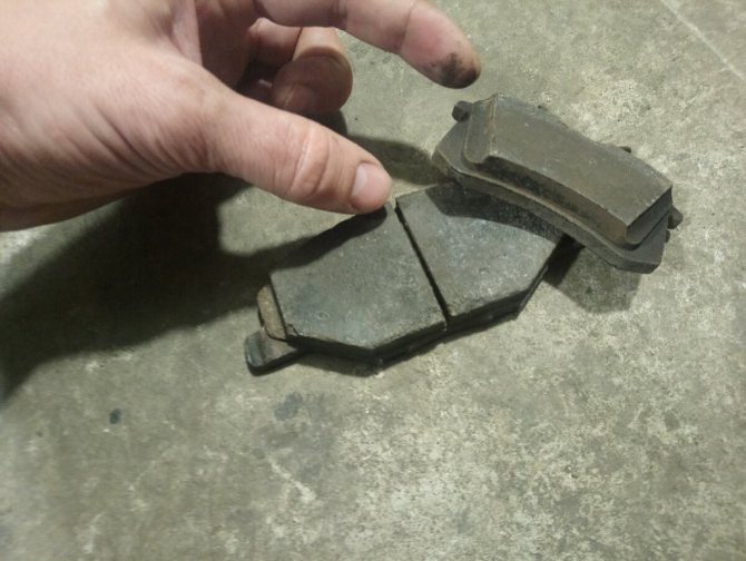 Зачем нужны пропилы и скосы на тормозных колодках. Ответ производителя.