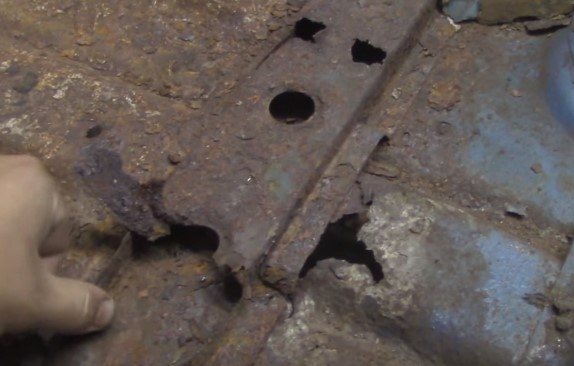 Самостоятельный ремонт днища кузова на автомобиле ВАЗ-2110